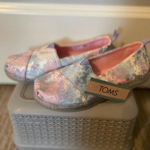 TOMS Girls' Unicorn Alpargata Slip-Ons (Youth) NWT